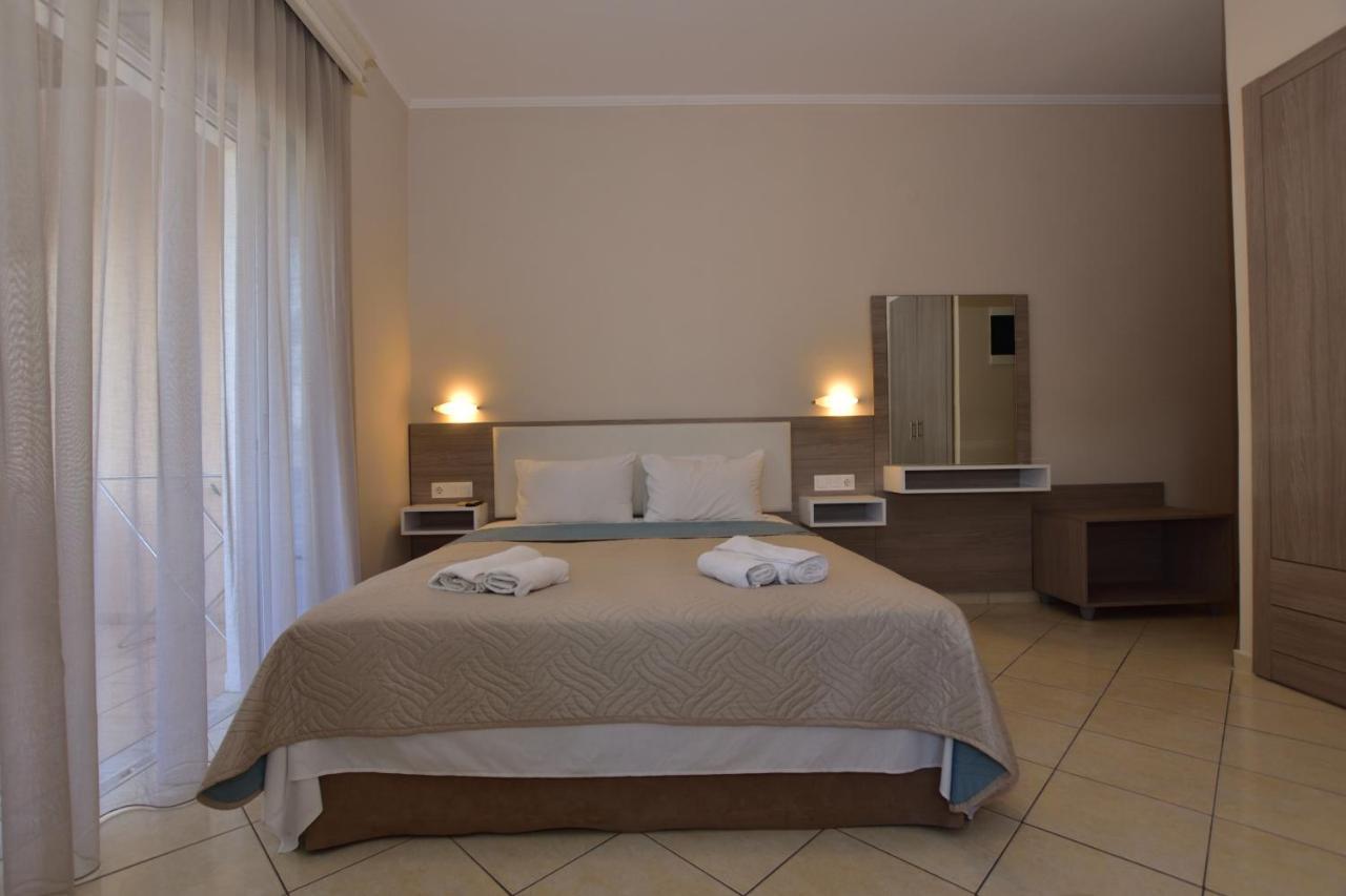 Flisvos Rooms Палиохора Екстериор снимка