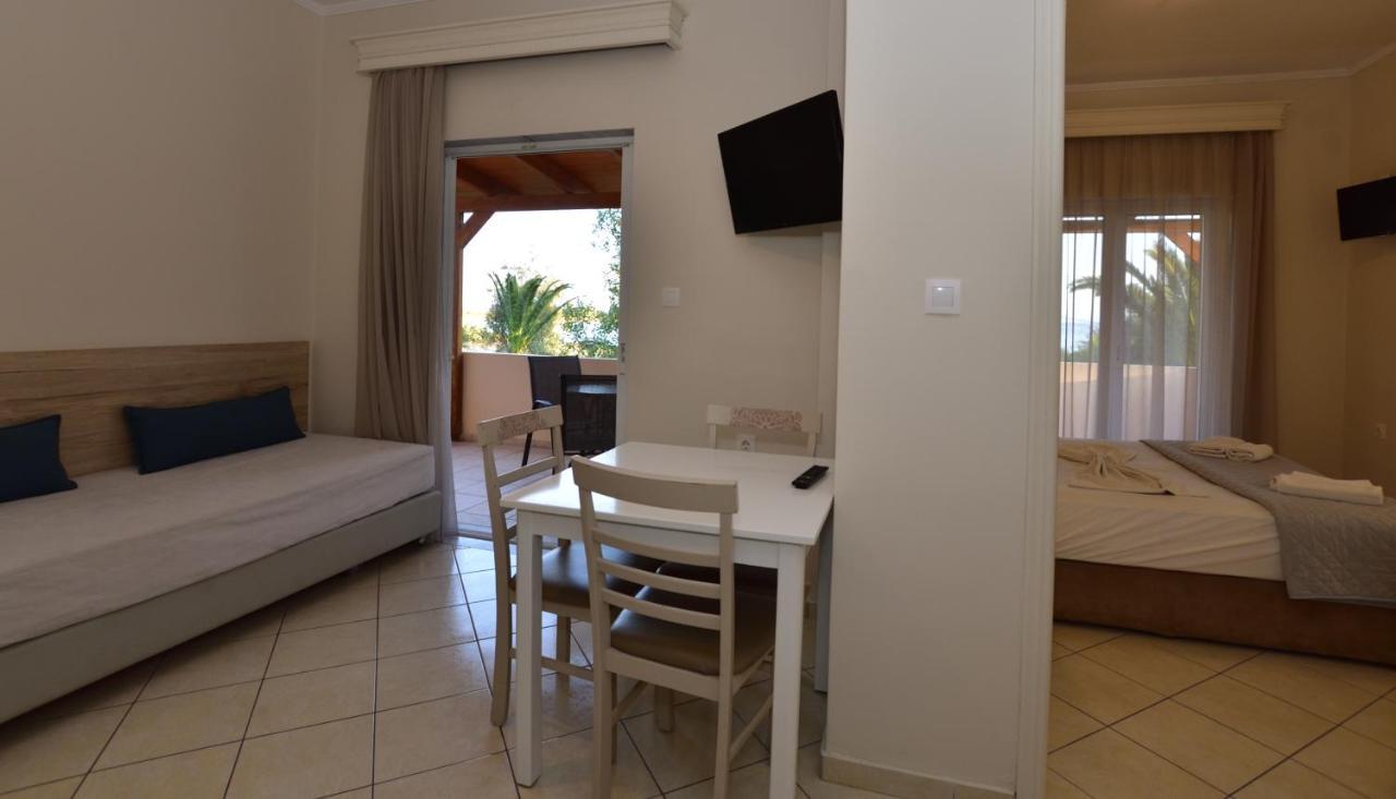 Flisvos Rooms Палиохора Екстериор снимка