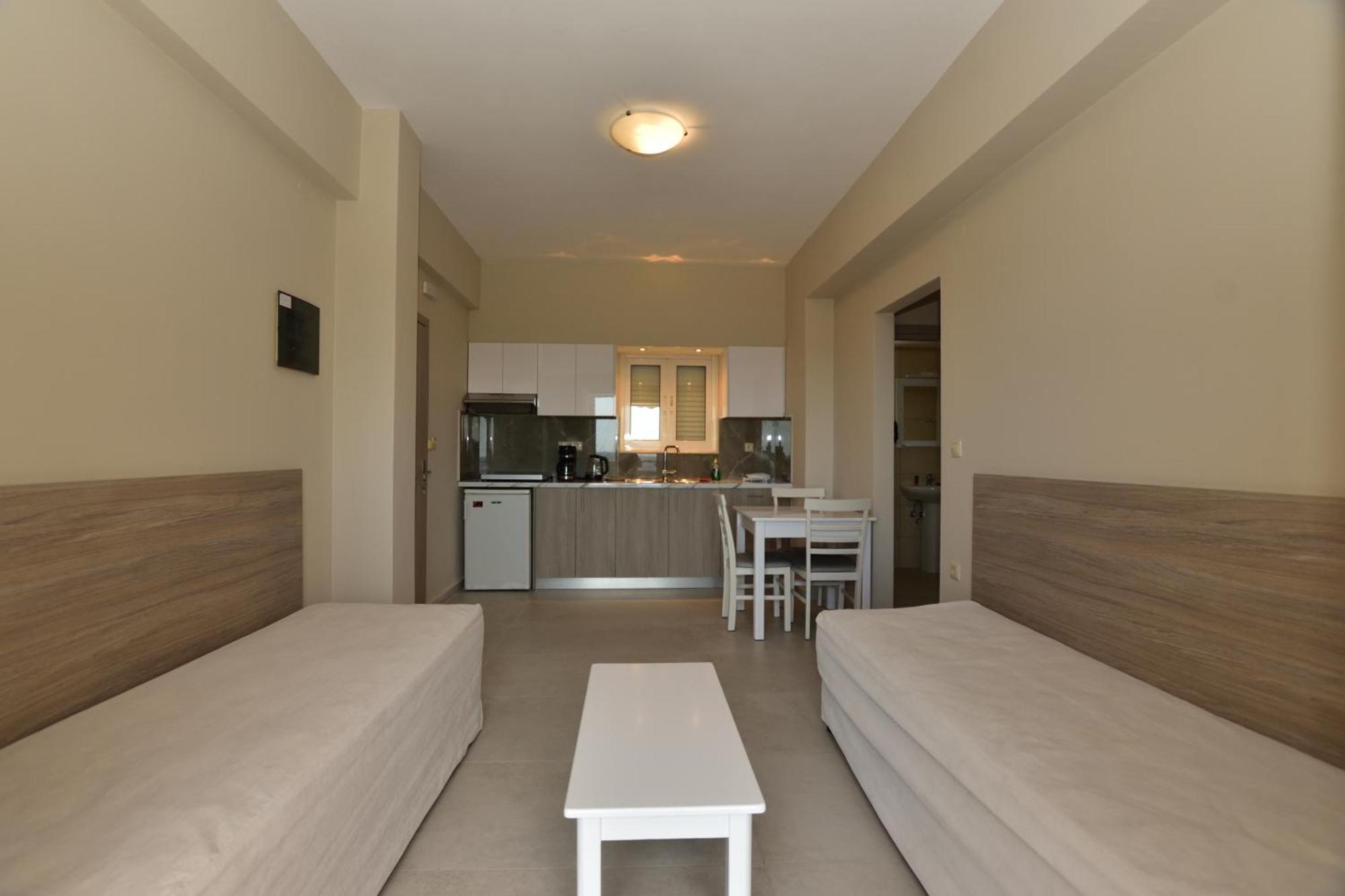 Flisvos Rooms Палиохора Екстериор снимка